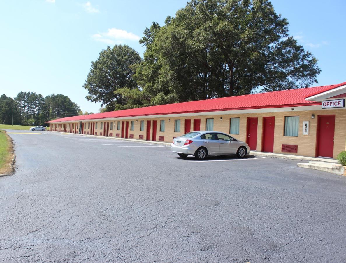 Landsford Inn Fort Lawn Exterior photo